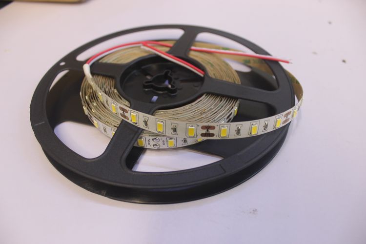 White color 5630 led strip,60leds,DC 12V